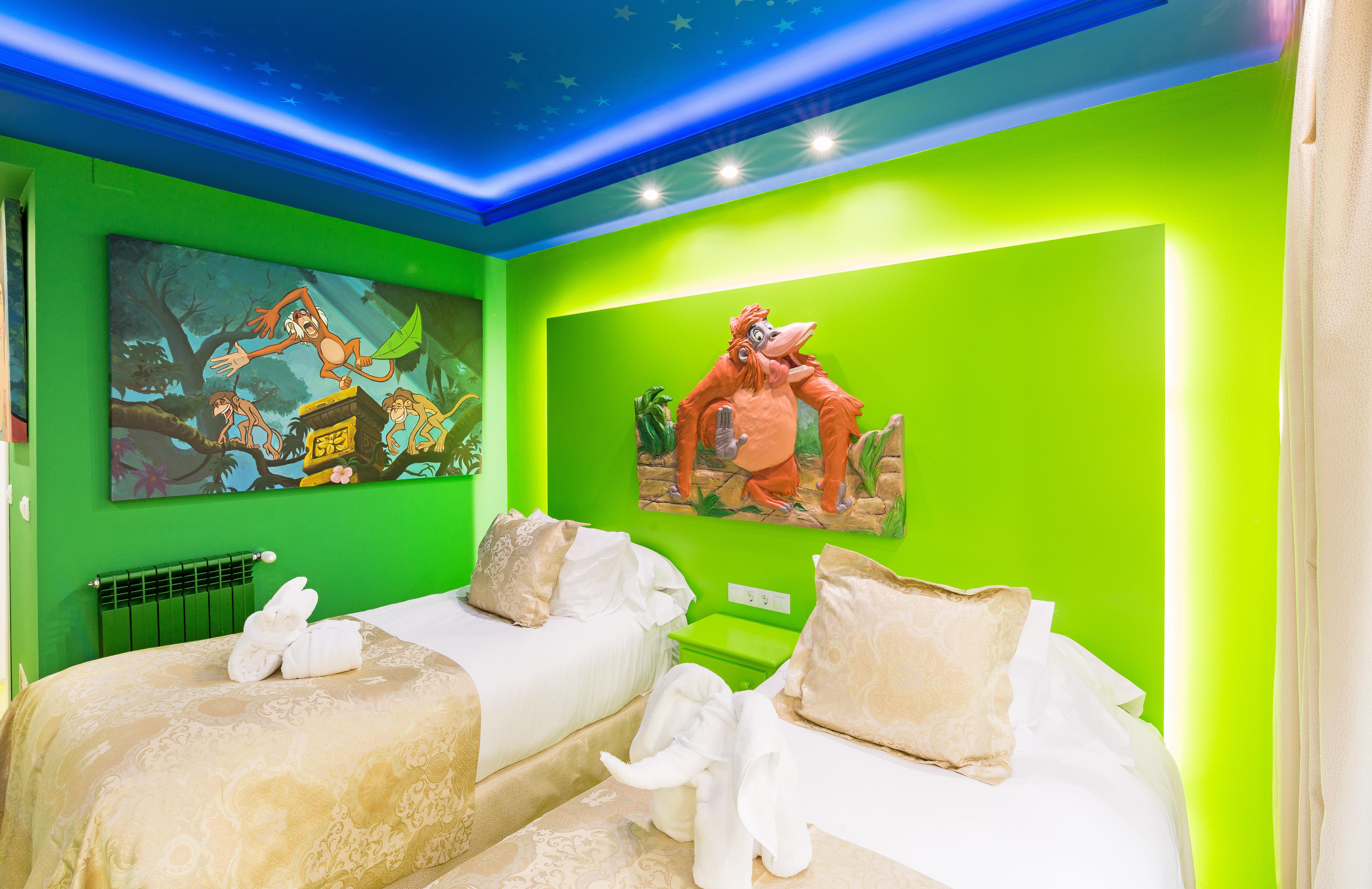Hotel Princesa Parc Excellence อรินซัล ภายนอก รูปภาพ A themed room at the hotel