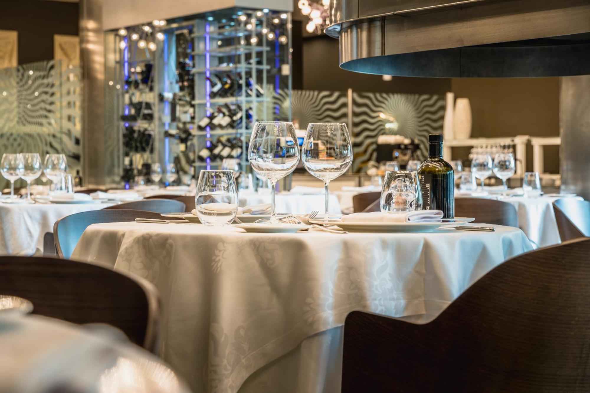Hotel Princesa Parc Excellence อรินซัล ภายนอก รูปภาพ Restaurant