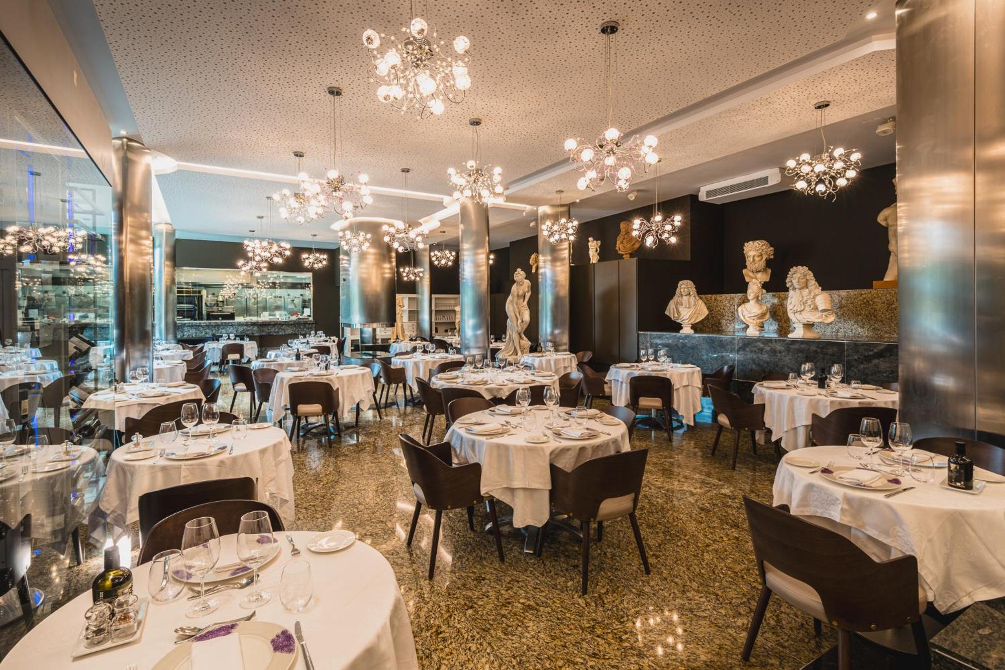 Hotel Princesa Parc Excellence อรินซัล ภายนอก รูปภาพ Restaurant "La Table d'Or"